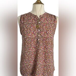 Gorgeous Loft floral top!